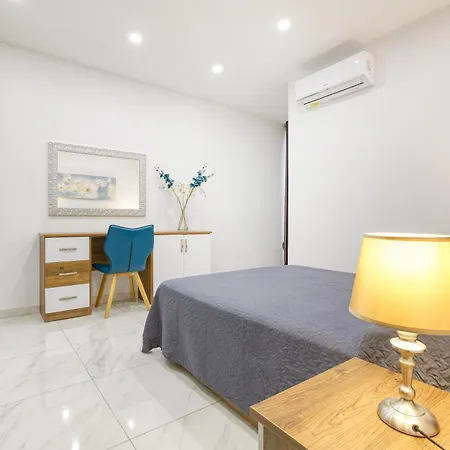 Apartmán Beautiful 3br With Private Terrace & Views By 360 Estates *
