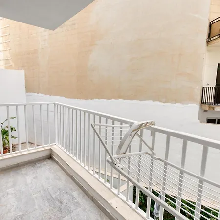 Beautiful 3br With Private Terrace & Views By 360 Estates Apartmán